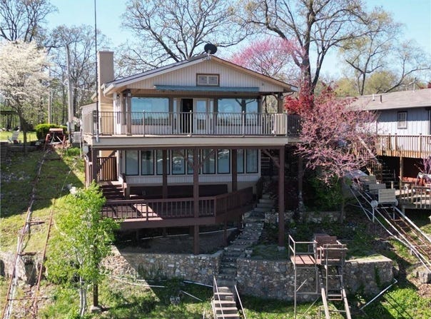 346 Lakeview Dr, Eucha, OK 74342