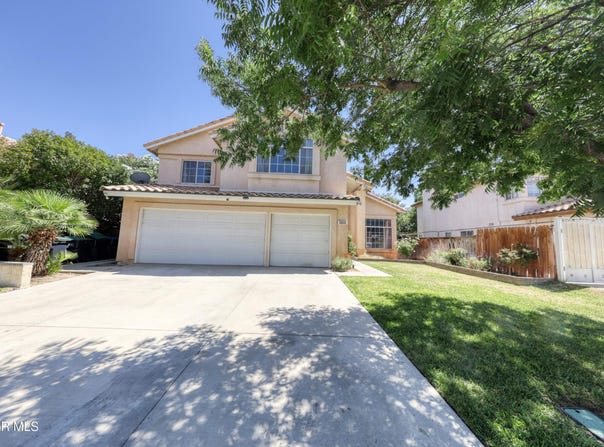 2802 W Pillsbury Street, Lancaster, CA 93536