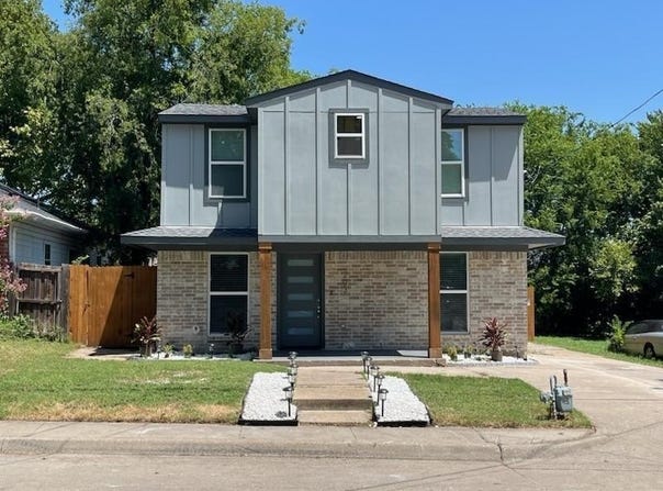 203 E Bourn Street, Rockwall, TX 75087