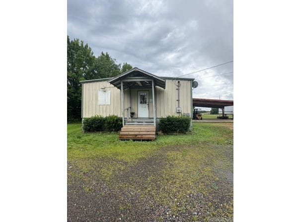 2119 W Avenue B Street, Hope, AR 71801