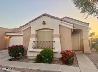 1260 S LINDSAY Road, Mesa, AZ 85204