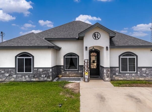 3040 Ariel Dr, Eagle Pass, TX 78852