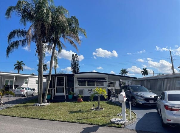 8610 SW 18th Ct, Davie, FL 33324