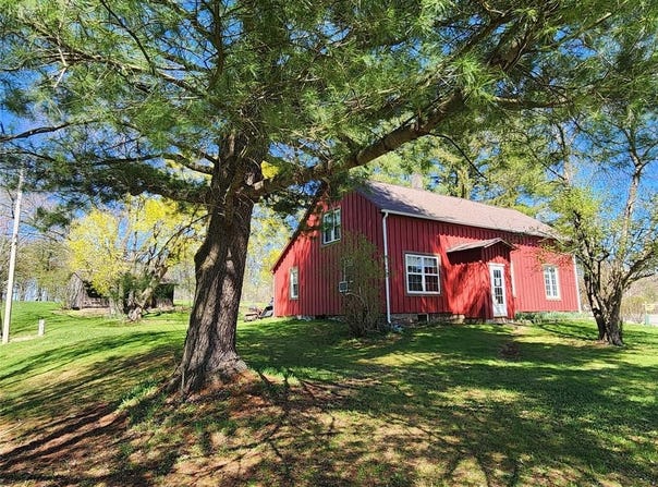 1725 County Road 32, GREENE, NY 13778