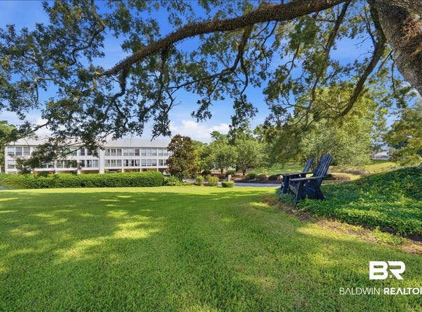 710 S Mobile Street, Fairhope, AL 36532