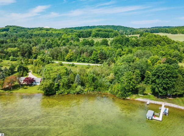 1777 S Lake Shore Drive, Lake Leelanau, MI 49653