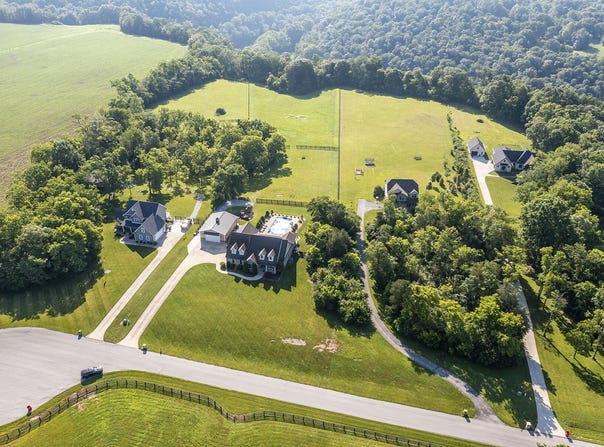 520 Chrisman Oaks Trail, Nicholasville, KY 40356