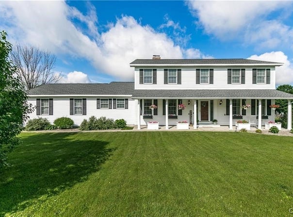 8434 Woodbox Road, Manlius, NY 13104