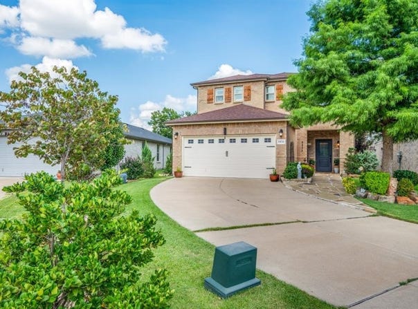 8836 Moon Rise Court, Fort Worth, TX 76244