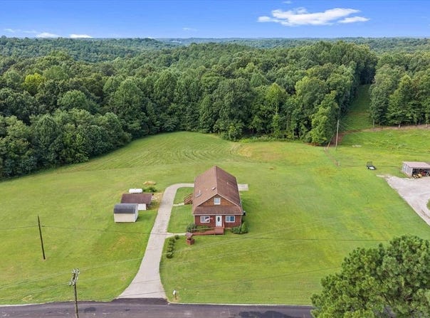 4043 Happy Hollow Rd., Hawesville, KY 42348
