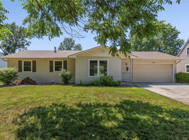 1138 S Willow Street, Ottawa, KS 66067