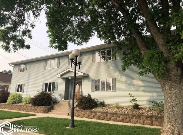 16 S Shore Drive, Clear Lake, IA 50428