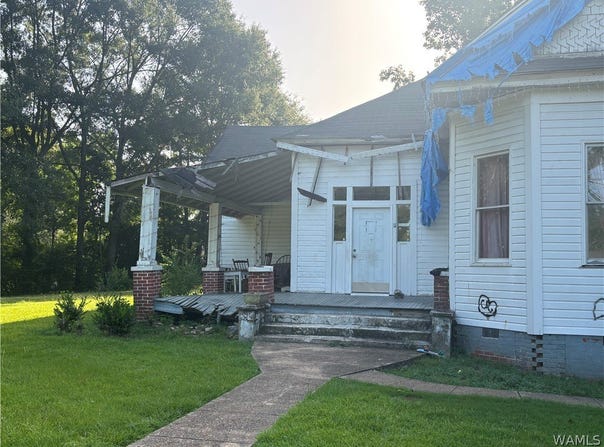 11 JOHNNY WOOD Street, Carrollton, AL 35442