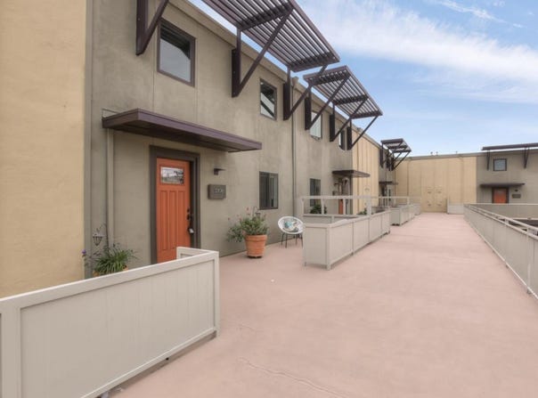 2208 Admiralty LN, FOSTER CITY, CA 94404