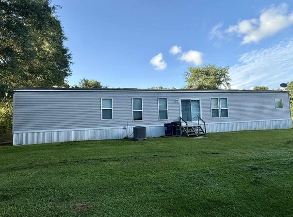 172 County Road 738, Buna, TX 77612