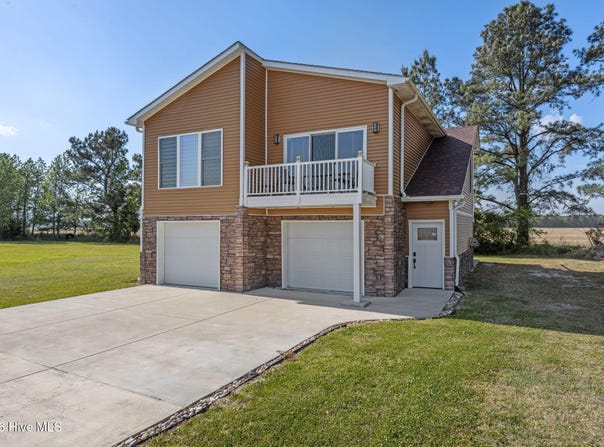 425 Griggs Road, Vandemere, NC 28587