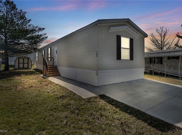 151 Virginia Avenue, Elyria, OH 44035