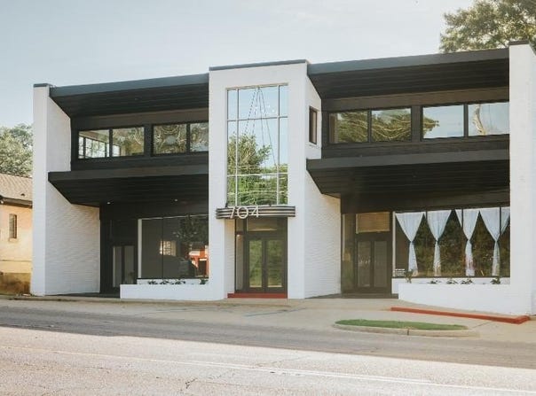 704 N Gloster St, Tupelo, MS 38804
