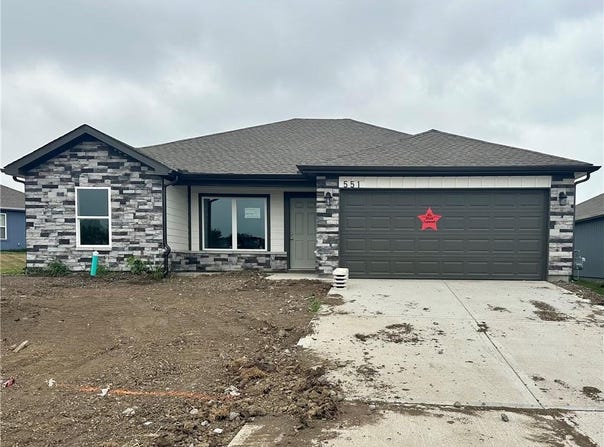 551 W Fountain Street, Gardner, KS 66030