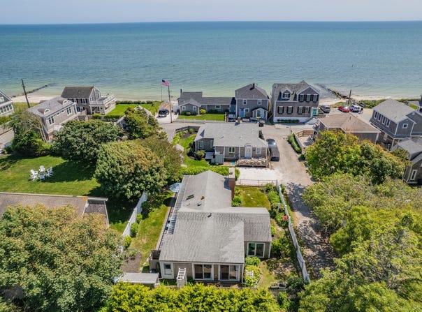 5 Highland Lane, Harwich Port, MA 02646