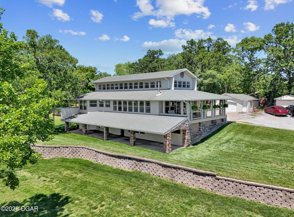 6004 Kentucky Road, Neosho, MO 64850