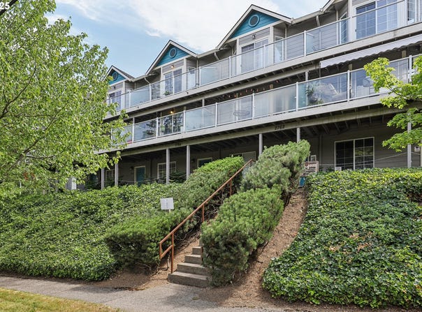 2764 E MCLOUGHLIN BLVD, Vancouver, WA 98661