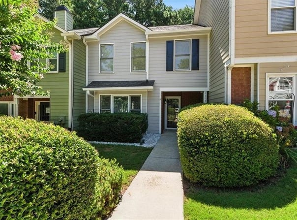 1307 Shiloh Terrace NW, Kennesaw, GA 30144