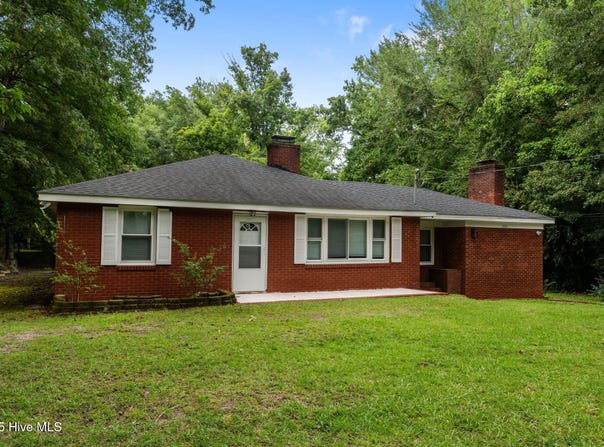 2506 Madison Circle, Greenville, NC 27858