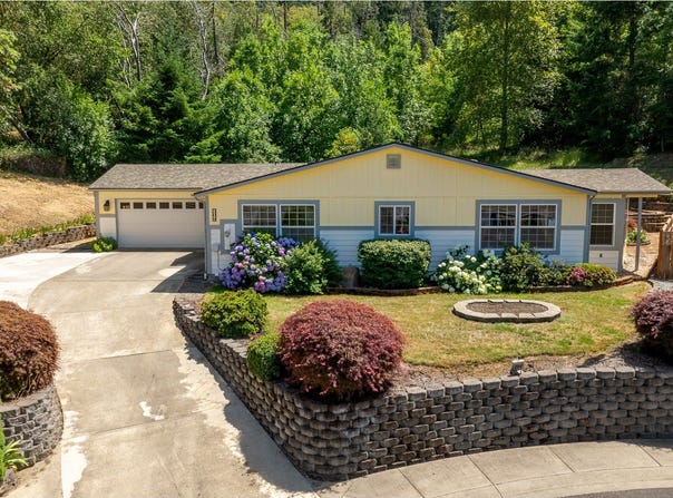 204 SAMANTHA WAY, Canyonville, OR 97417
