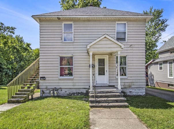 817 Middlebury Street, Elkhart, IN 46516-4524