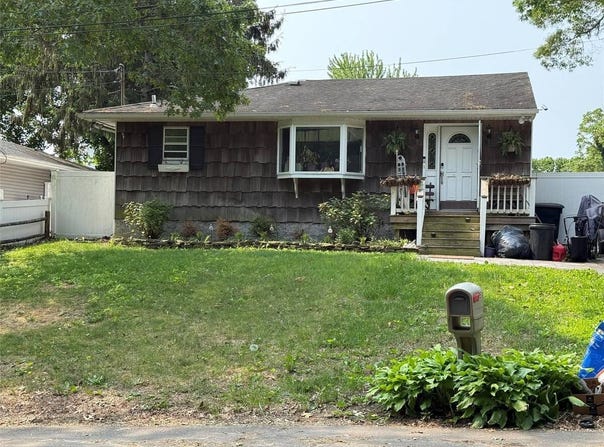 58 Wills Avenue, Mastic, NY 11950