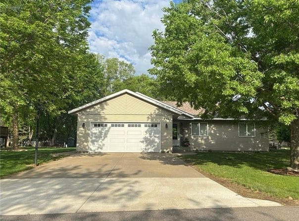 405 Sun Circle, Avon, MN 56310