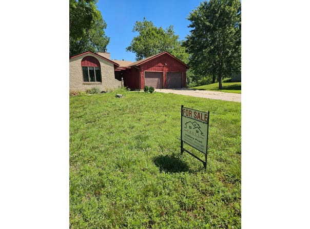 1210 Otoe, Marysville, KS 66508