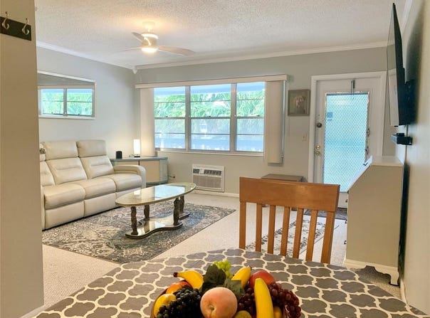 16 Newport Crescent A, Deerfield Beach, FL 33442