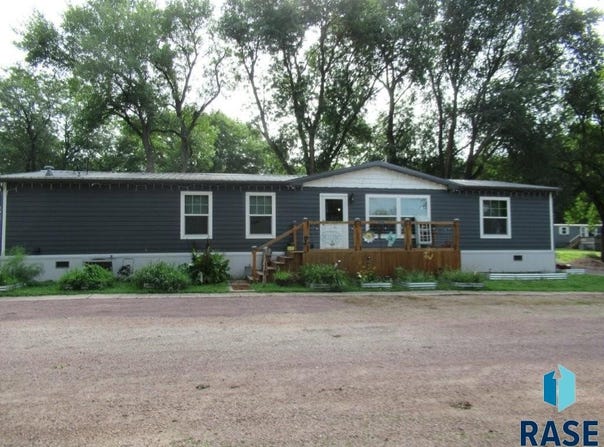 505 E 1st Ave, Rock Rapids, IA 51246