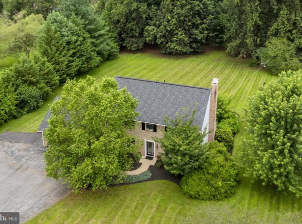 175 N RIDGE ROAD, REINHOLDS, PA 17569