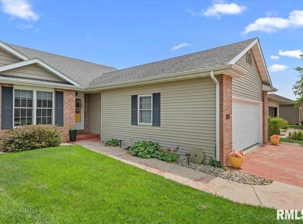 4310 Castle Pines Drive, Springfield, IL 62711