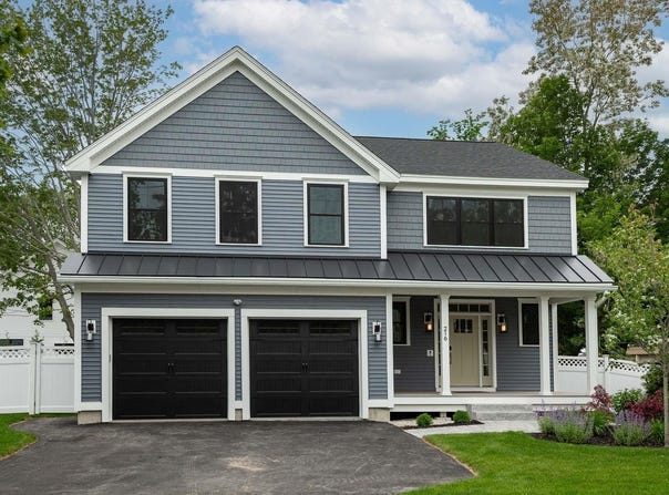 216 Woodbury Avenue, Portsmouth, NH 03801