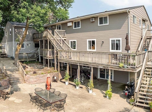 2212 Okoboji Avenue, Milford, IA 51351