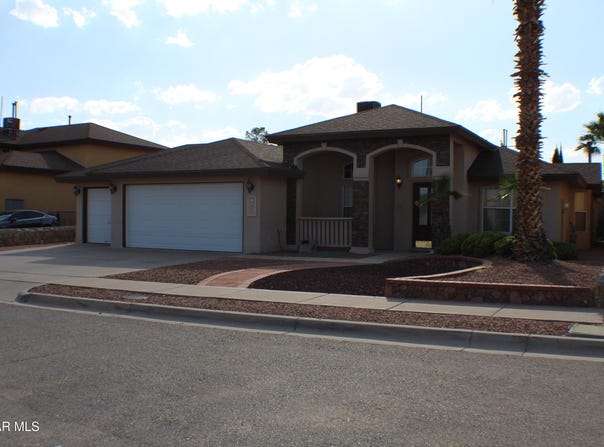 1429 Jettie Ray Way, El Paso, TX 79936
