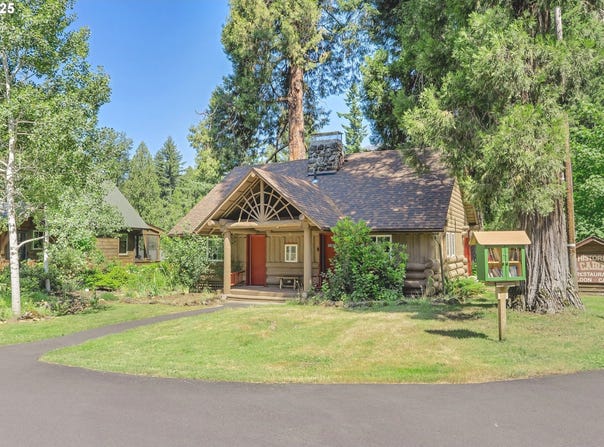 56483 MCKENZIE HWY, McKenzie Bridge, OR 97413