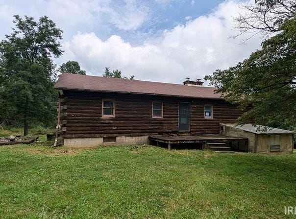 3821 Peggy Hollow Road, Shoals, IN 47581-7356