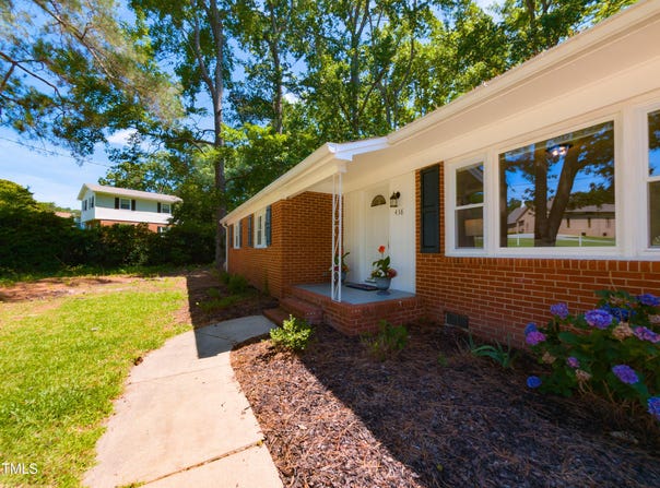 438 N Hickory Street, Angier, NC 27501