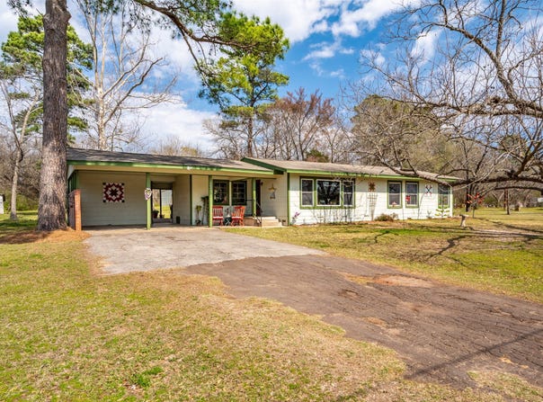 609 E Quitman Street, Alba, TX 75410