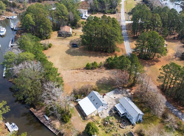 6009 Harbour Way, Oriental, NC 28571