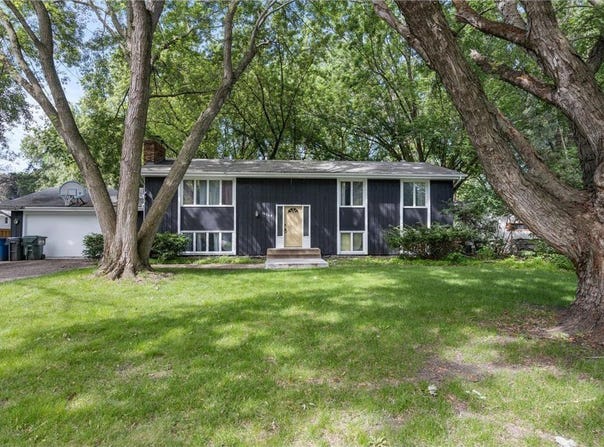 10048 Upton Road, Bloomington, MN 55431