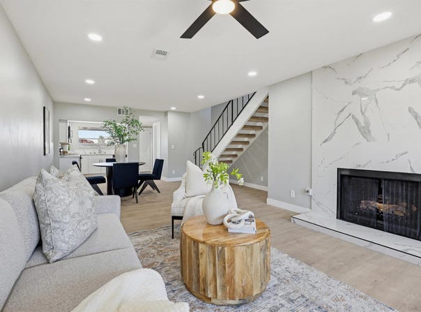 980 E Main, El Cajon, CA 92021
