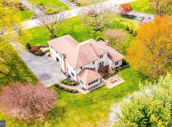 12 HIGH MEADOW LANE, NEWARK, DE 19711