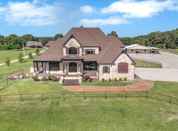 136 County Road 107, Jonesboro, AR 72404
