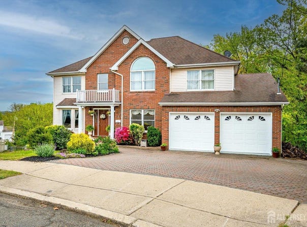 15 Alexander Court, South River, NJ 08882